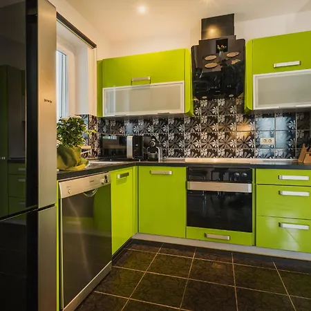 Feriehus Casa Lutoma Kmeti