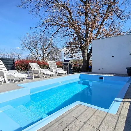 Holiday home Casa Lutoma