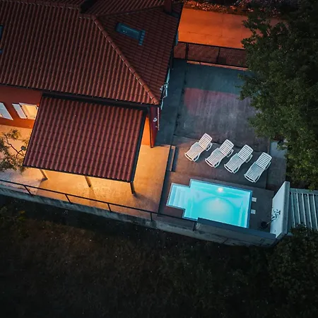 Casa Lutoma *